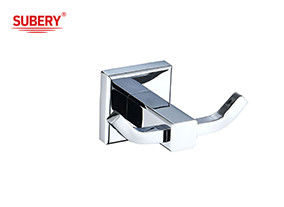 ব্রাস ডাবল জামা হুক বাথরুম উচ্চ মানের ক্রোম রঙ OEM ব্রাস বেস বর্গক্ষেত্র নকশা